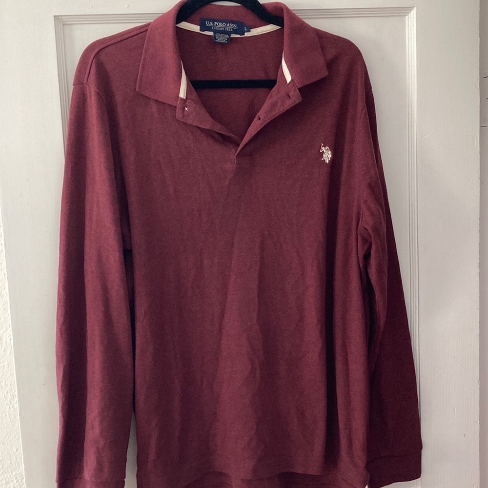 U.S. POLO ASSN. Men’s Quarter Button Up Shirt. Size Large. Color is Maroon.